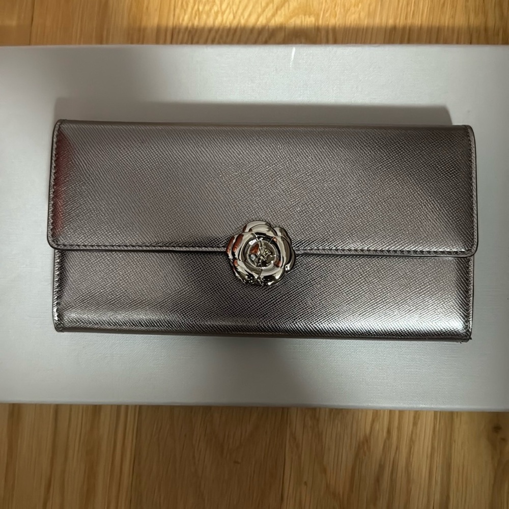 Oscar de la Renta Metallic Silver Clutch with Floral Detail